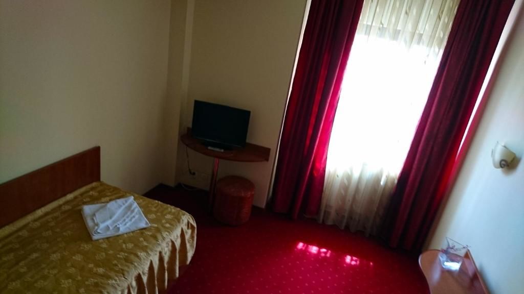 Отель Hotel Pui de Urs Бухарест-27